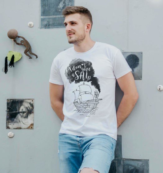 White short sleeve men t shirts with prints Ship